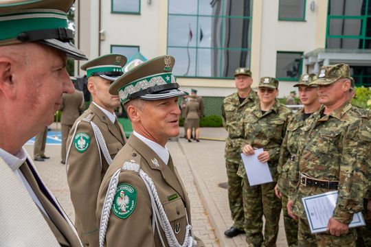27 nowo przyjętych funkcjonariuszy do NOSG. Zobacz zdjęcia ze ślubowania 