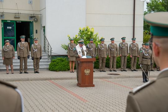 27 nowo przyjętych funkcjonariuszy do NOSG. Zobacz zdjęcia ze ślubowania 