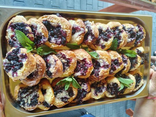 Adam Dziura gotuje. Warsztaty „Kuchni chłopskiej” w Szarowoli