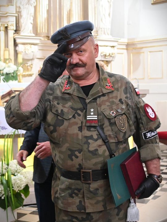 W Łabuniach odsłonięto płytę pamiątkową w hołdzie Żołnierzom II Inspektoratu Zamojskiego AK.