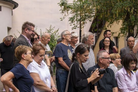 Wernisaż z pompą, wspomnienia z sercem. Zamość w starej fotografii