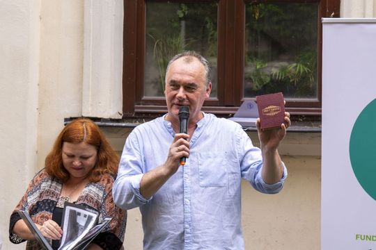 Wernisaż z pompą, wspomnienia z sercem. Zamość w starej fotografii