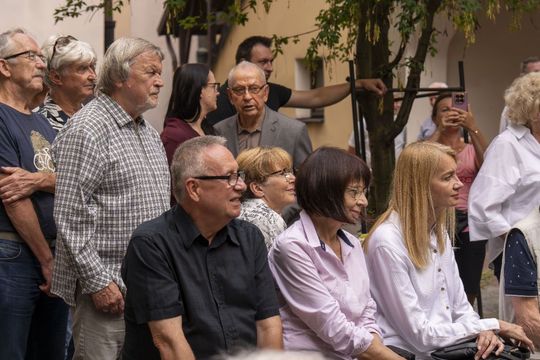 Wernisaż z pompą, wspomnienia z sercem. Zamość w starej fotografii