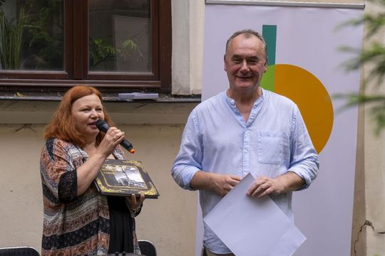 Wernisaż z pompą, wspomnienia z sercem. Zamość w starej fotografii