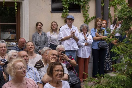 Wernisaż z pompą, wspomnienia z sercem. Zamość w starej fotografii