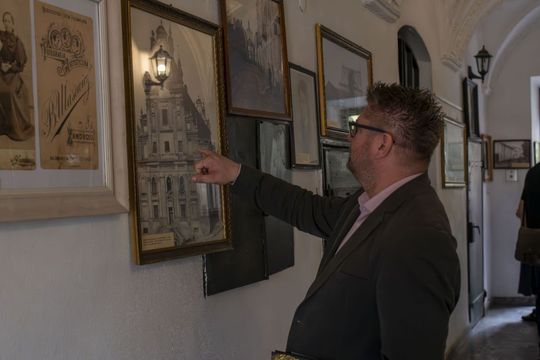 Wernisaż z pompą, wspomnienia z sercem. Zamość w starej fotografii