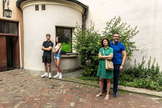 Wernisaż z pompą, wspomnienia z sercem. Zamość w starej fotografii