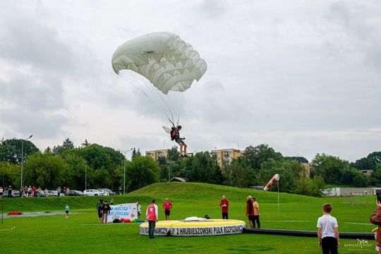 Liga Europy Wschodniej w skokach spadochronowych w Hrubieszowie