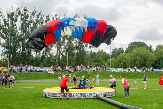 Liga Europy Wschodniej w skokach spadochronowych w Hrubieszowie Liga Europy Wschodniej w skokach spadochronowych w Hrubieszowie