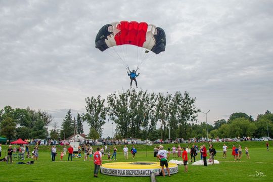 Liga Europy Wschodniej w skokach spadochronowych w Hrubieszowie Liga Europy Wschodniej w skokach spadochronowych w Hrubieszowie