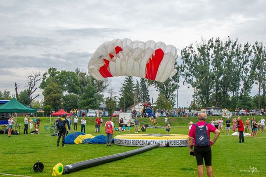 Liga Europy Wschodniej w skokach spadochronowych w Hrubieszowie