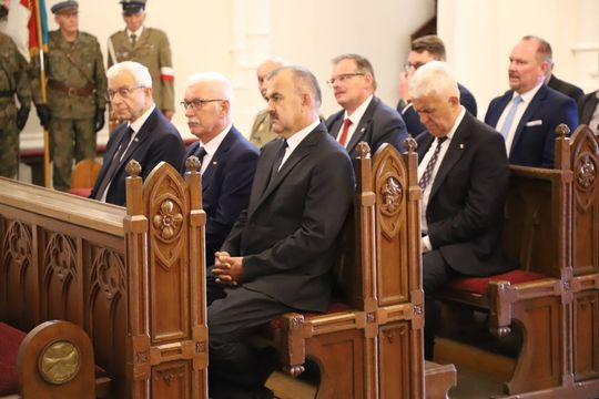Uroczystość odsłonięcia tablicy pamiątkowej w Mokremlipiu [ZDJĘCIA]
