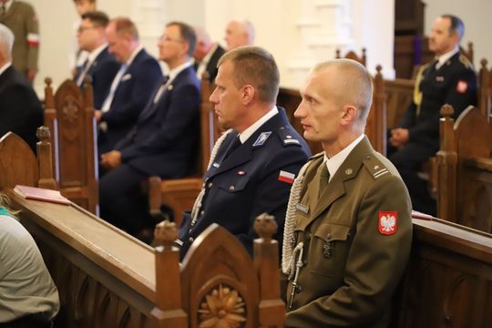 Uroczystość odsłonięcia tablicy pamiątkowej w Mokremlipiu [ZDJĘCIA]