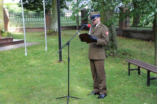 Uroczystość odsłonięcia tablicy pamiątkowej w Mokremlipiu [ZDJĘCIA]