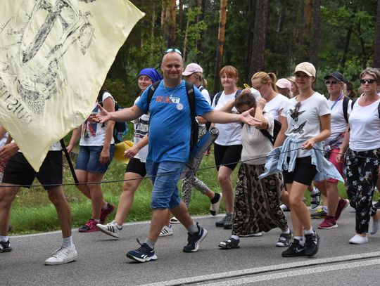 Biłgoraj: Pielgrzymi w drodze [ZDJĘCIA]