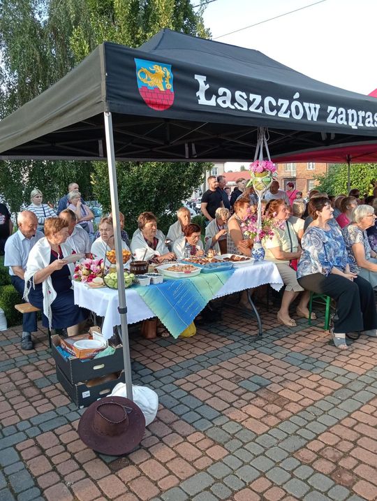 Łaszczów: "Niedzielny wieczór na ludową nutę" [ZDJĘCIA]