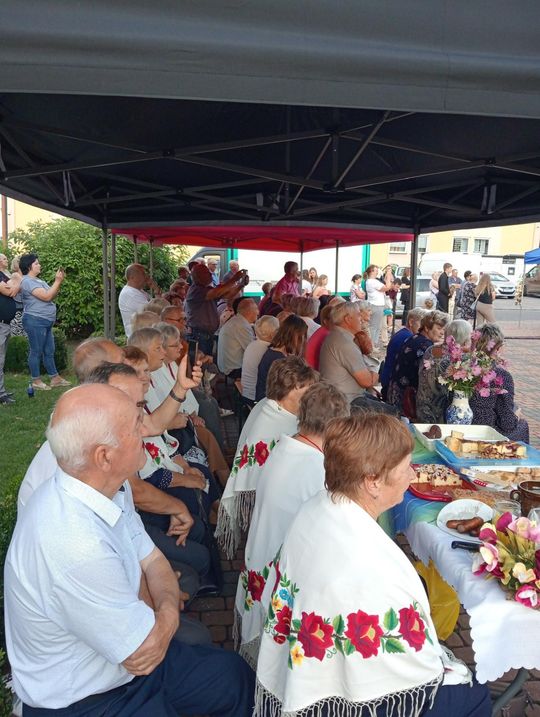 Łaszczów: "Niedzielny wieczór na ludową nutę" [ZDJĘCIA]