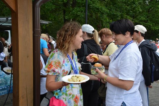 Piesza Pielgrzymka Diecezji Zamojsko-Lubaczowskiej na Jasną Górę z postojem w gminie Biłgoraj.
