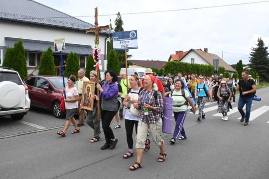 Piesza Pielgrzymka Diecezji Zamojsko-Lubaczowskiej na Jasną Górę z postojem w gminie Biłgoraj.
