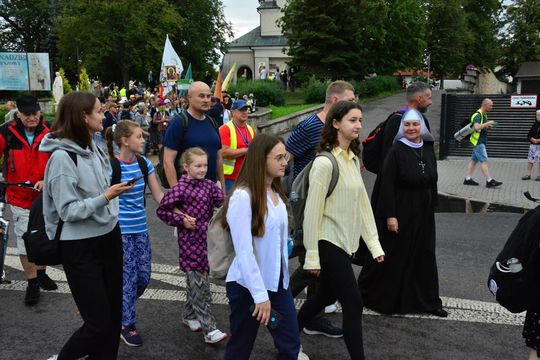 Piesza Pielgrzymka Diecezji Zamojsko-Lubaczowskiej na Jasną Górę z postojem w gminie Biłgoraj.