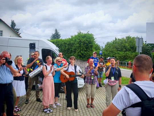 Piesza Pielgrzymka Diecezji Zamojsko-Lubaczowskiej na Jasną Górę z postojem w gminie Biłgoraj.