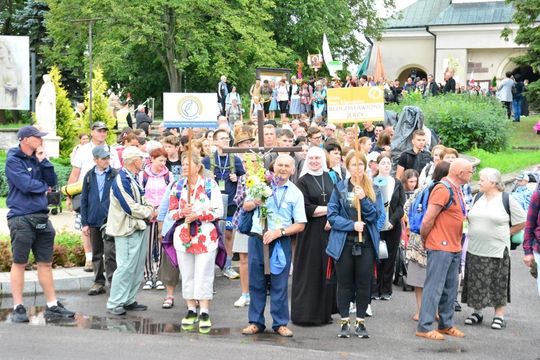 Piesza Pielgrzymka Diecezji Zamojsko-Lubaczowskiej na Jasną Górę z postojem w gminie Biłgoraj.