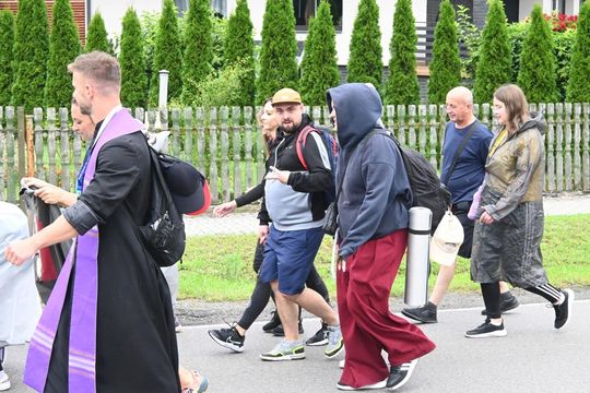 Piesza Pielgrzymka Diecezji Zamojsko-Lubaczowskiej na Jasną Górę z postojem w gminie Biłgoraj.