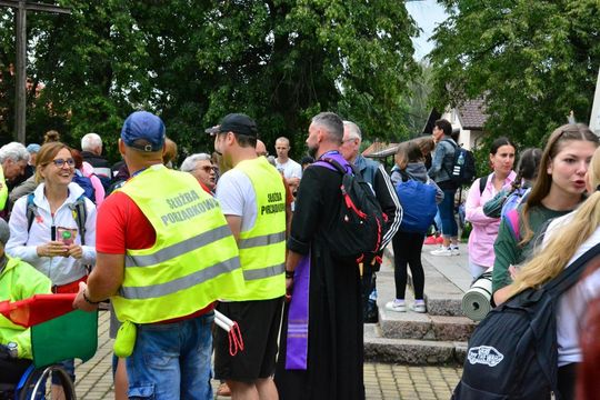 Piesza Pielgrzymka Diecezji Zamojsko-Lubaczowskiej na Jasną Górę z postojem w gminie Biłgoraj.