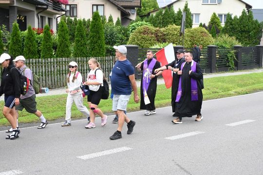 Piesza Pielgrzymka Diecezji Zamojsko-Lubaczowskiej na Jasną Górę z postojem w gminie Biłgoraj.