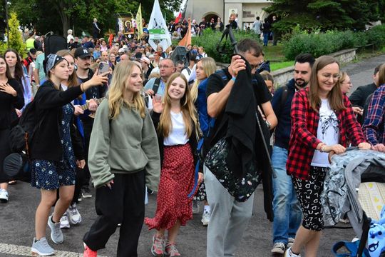 Piesza Pielgrzymka Diecezji Zamojsko-Lubaczowskiej na Jasną Górę z postojem w gminie Biłgoraj.