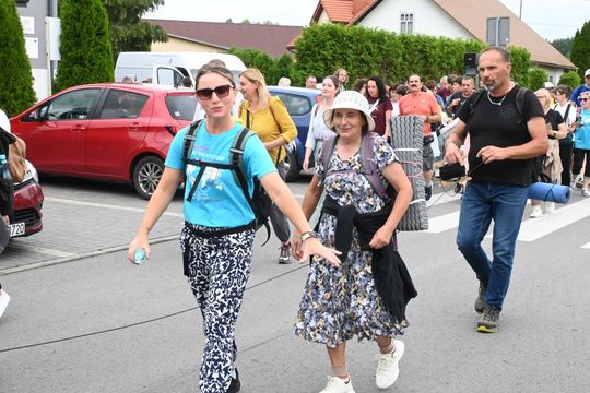 Piesza Pielgrzymka Diecezji Zamojsko-Lubaczowskiej na Jasną Górę z postojem w gminie Biłgoraj.