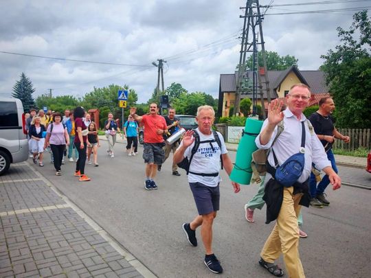Piesza Pielgrzymka Diecezji Zamojsko-Lubaczowskiej na Jasną Górę z postojem w gminie Biłgoraj.