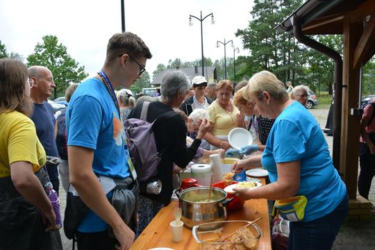 Piesza Pielgrzymka Diecezji Zamojsko-Lubaczowskiej na Jasną Górę z postojem w gminie Biłgoraj.