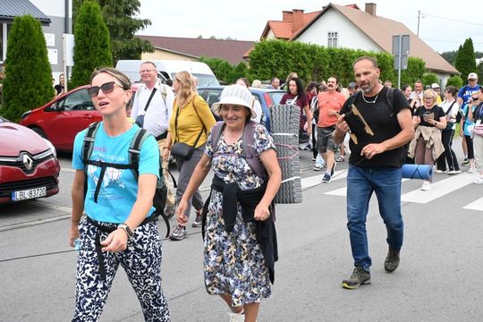 Piesza Pielgrzymka Diecezji Zamojsko-Lubaczowskiej na Jasną Górę z postojem w gminie Biłgoraj.