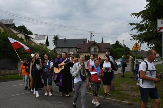 Piesza Pielgrzymka Diecezji Zamojsko-Lubaczowskiej na Jasną Górę z postojem w gminie Biłgoraj.