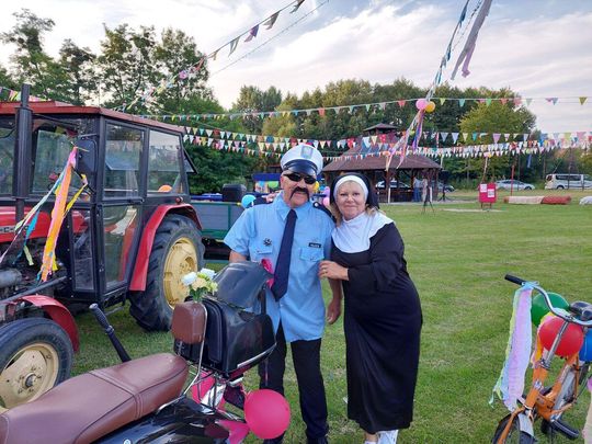 Jedziemy po Mariolkę. W Michalowie będzie wesele w stylu PRL-u [ZDJĘCIA CZ. 1]