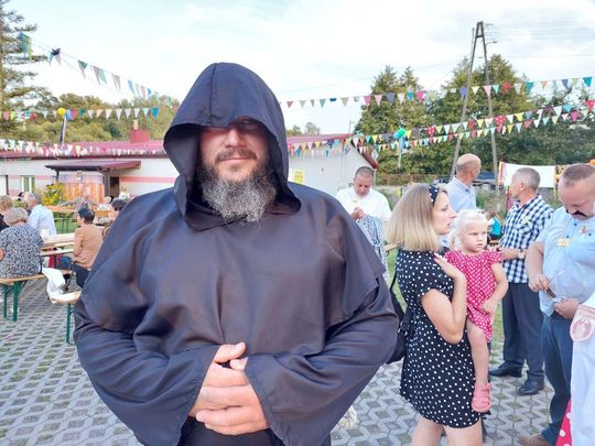 Jedziemy po Mariolkę. W Michalowie będzie wesele w stylu PRL-u [ZDJĘCIA CZ. 1]