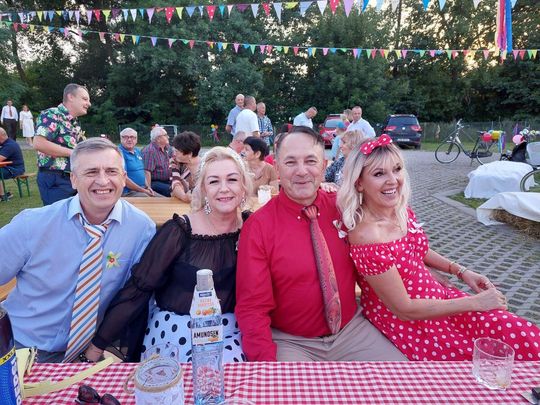 Jedziemy po Mariolkę. W Michalowie będzie wesele w stylu PRL-u [ZDJĘCIA CZ. 1]