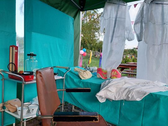 Jedziemy po Mariolkę. W Michalowie będzie wesele w stylu PRL-u [ZDJĘCIA CZ. 1]