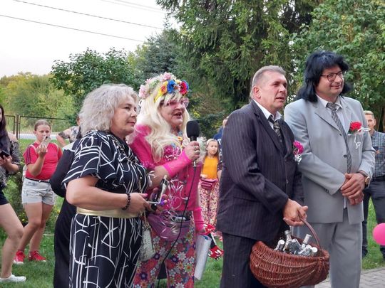 Jedziemy po Mariolkę. W Michalowie będzie wesele w stylu PRL-u [ZDJĘCIA CZ. 1]