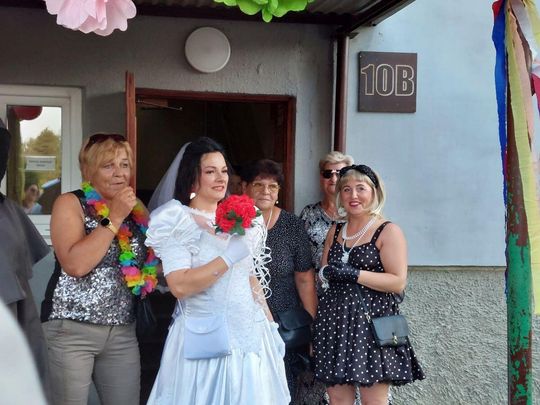 Jedziemy po Mariolkę. W Michalowie będzie wesele w stylu PRL-u [ZDJĘCIA CZ. 1]