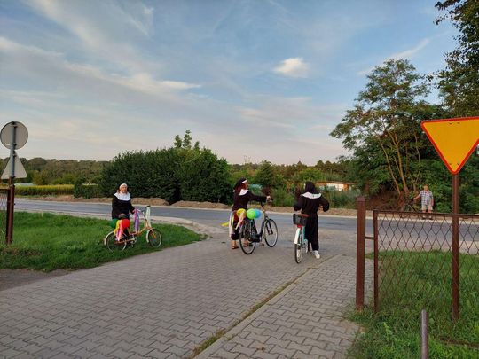 Jedziemy po Mariolkę. W Michalowie będzie wesele w stylu PRL-u [ZDJĘCIA CZ. 1]