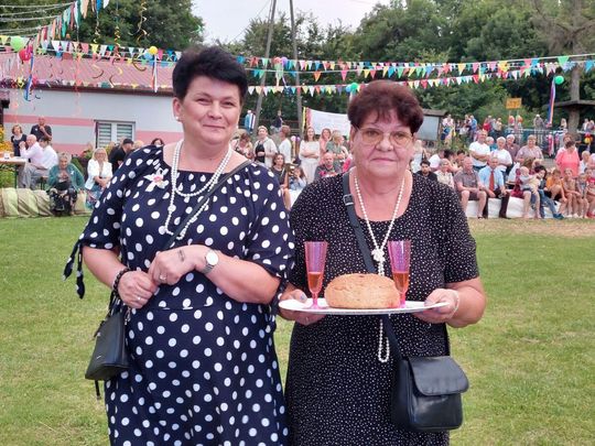 Zenek i Mariolka zostali małżeństwem. Wesele w stylu PRL w Michalowie [ZDJĘCIA cz. 2]