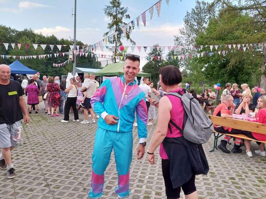 Zenek i Mariolka zostali małżeństwem. Wesele w stylu PRL w Michalowie [ZDJĘCIA cz. 2]