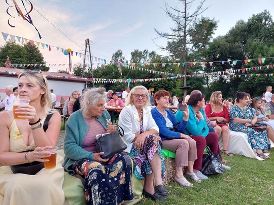 Zenek i Mariolka zostali małżeństwem. Wesele w stylu PRL w Michalowie [ZDJĘCIA cz. 2]