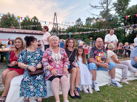 Zenek i Mariolka zostali małżeństwem. Wesele w stylu PRL w Michalowie [ZDJĘCIA cz. 2]