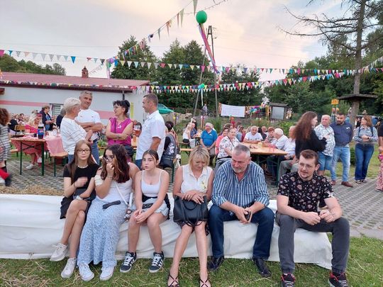 Zenek i Mariolka zostali małżeństwem. Wesele w stylu PRL w Michalowie [ZDJĘCIA cz. 2]