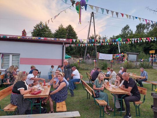 Zenek i Mariolka zostali małżeństwem. Wesele w stylu PRL w Michalowie [ZDJĘCIA cz. 2]