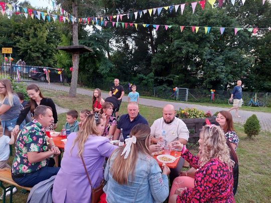 Zenek i Mariolka zostali małżeństwem. Wesele w stylu PRL w Michalowie [ZDJĘCIA cz. 2]