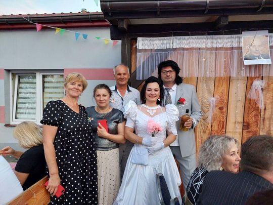 Zenek i Mariolka zostali małżeństwem. Wesele w stylu PRL w Michalowie [ZDJĘCIA cz. 2]